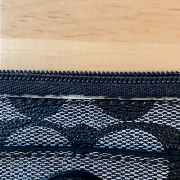 Coach wallet 7” x 3.5” - Picture 4 of 8